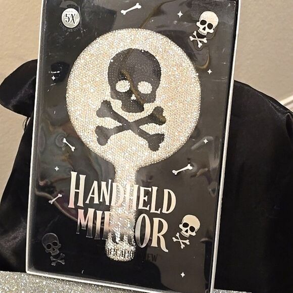 Lifestyle Products Rhinestone Crossbone & Skull Handheld Mirror - Picture 4 of 6